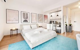 Yolo Apartment By Olala Homes